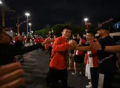 体育官方应用-太狠了！上海海港围绕欧冠门线救险拉齐奥外线爆发备战国王杯，法兰克福更衣室发声备战欧冠的简单介绍